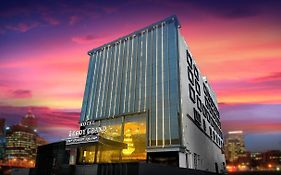 Leroy Grand - Yeshwanthpur